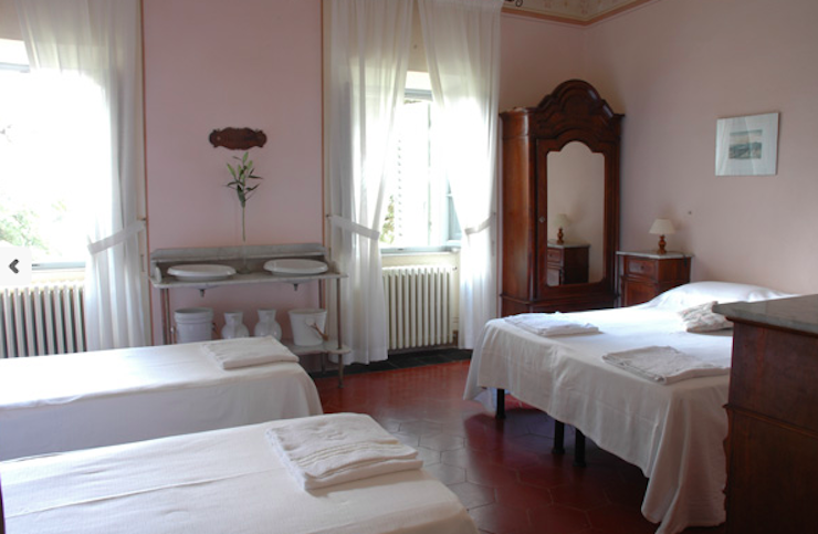 Villa Pia bedroom. Image courtesy of Villa Pia