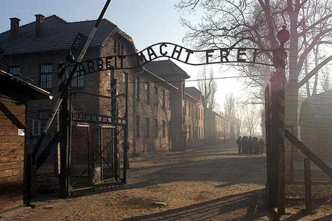 1 Day Trip Auschwitz-Birkenau Memorial and Museum Guided Tour from Krakow - Wrapping It Up