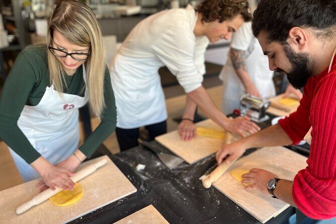 1 Hour Pasta making class in Rome - The Location and Its Convenience