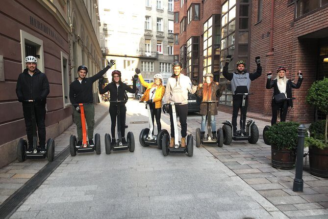 1,5 Hour/HERO'S SQUARE-City Segway Tour Budapest - FAQs