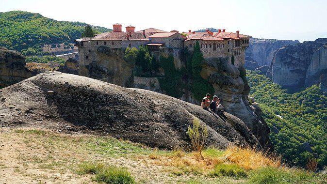 2 Day Private Tour of Meteora & Thermopylae From Athens - What Makes This Tour Stand Out