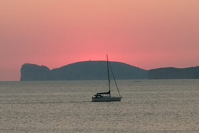 2-hour sunset tour by sailboat with aperitif. - What Travelers Love About the Tour