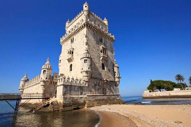 4-hour Tuk Tuk Tour of Belém, City Center, and Lisbon's Old Town - The Pros and Cons