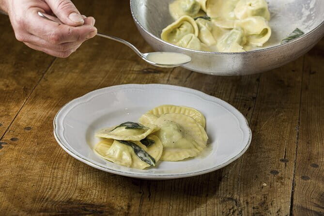 4 Hours Market Tour and Guided Pasta Cooking Class in Florence - What to Expect from the Florence Market & Pasta Class