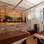 60 min Couple's Massage to choose and 30 min Floral Bath at THAI SPA MASSAGE - The Details: Itinerary and Features