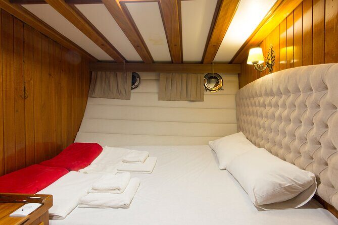 8-day/7-night Corfu Cruise - Day 3: Parga and Arilla Bay