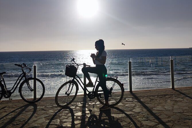 A private stroll cycling around Cádiz + bike rental - The Real Experience: What It Feels Like