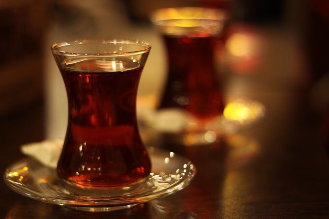 Afternoon Foodie Trail in Istanbul - Starting at the Spice Market: A Colorful Introduction