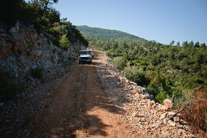 Alanya Taurus Mountains Jeep Safari & Lunch at Dimcay River - Who Should Book This Tour?