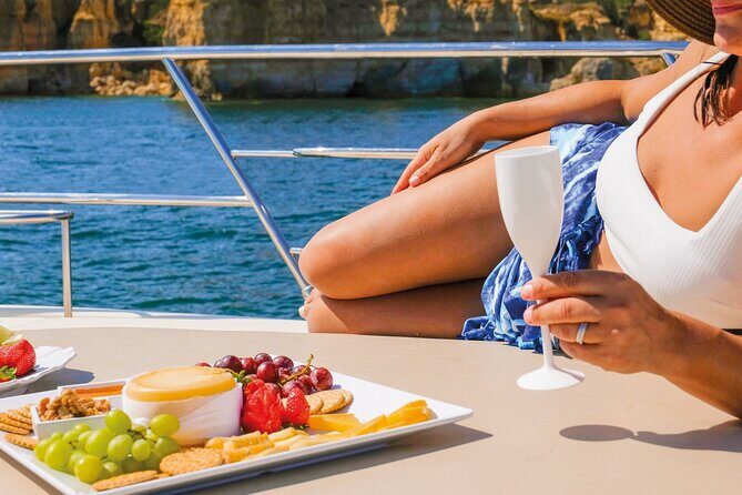 Albufeira: 3 Hours Benagil Caves & Coastline Tour - "Unwind" - What to Expect From the Tour