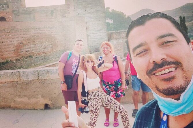 Alhambra, Nasrid Palaces, Generalife & Alcazaba Private Tour - The Value of the Guided Experience