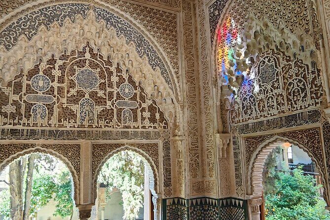 Alhambra Private Tour with Tickets to the Nasrid Palaces - The Sum Up
