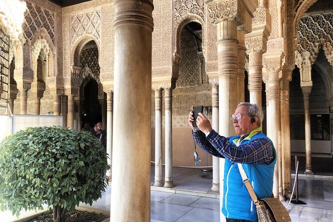 Alhambra: Small Group Tour with Local Guide & Admission - What’s Included and What’s Not