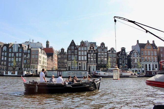 Amsterdam Canal Cruise on a small open boat (max 12 guests) - FAQ
