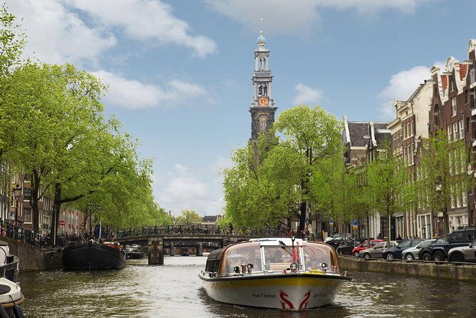 Amsterdam City Centre Cruise with Free Stroopwafel - What Could Be Better?