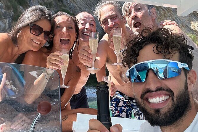 Aperitif on a boat at sunset in Palinuro - Final Thoughts