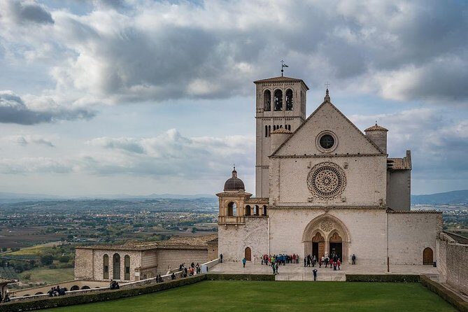 Assisi and Cascia (St. Francis, St. Claire and St. Rita) Private Tour from Rome. - Who is this tour best for?