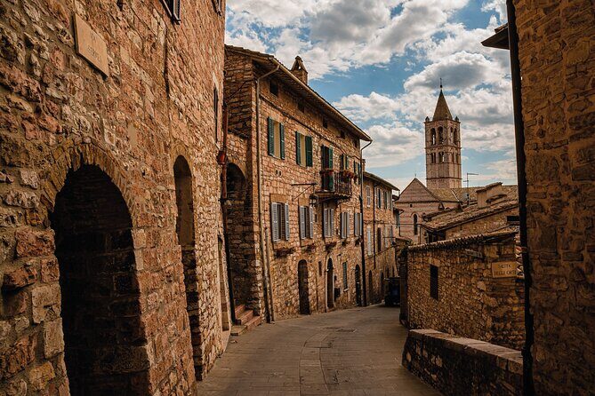 Assisi Walking Tour with Audio and Written Guide by a Local - Practical Details and What to Expect