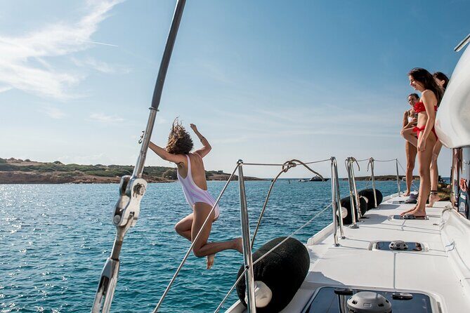 Athens Semi private Morning Catamaran cruise with meal & drinks - Who Is This Tour Best For?