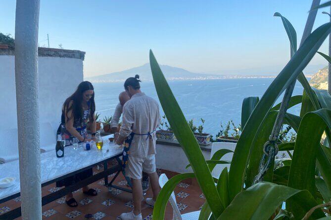 Authentic Pasta & Pizza Cooking Class with Sorrento Coast Pickup - The Experience’s Strengths and Why Travelers Love It