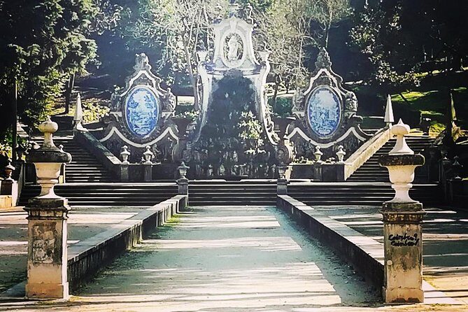 Aveiro and Coimbra from Porto with Moliceiro Boat Trip - Who Should Consider This Tour?