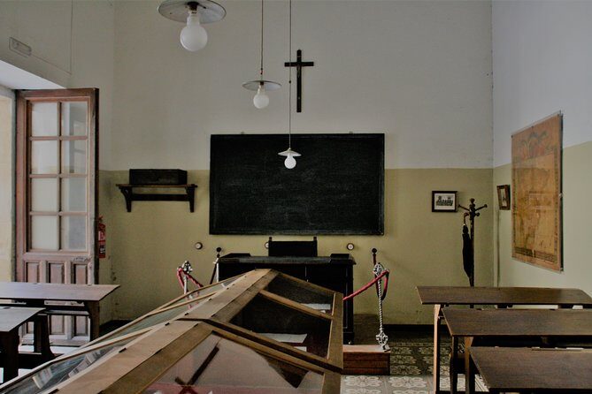 Baeza guided tour with tickets. - The Itinerary in Detail