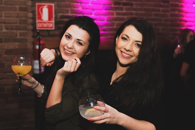 Bar Crawl in Barcelona with Spanish Wines, Vermut, Cold Beer and Tapas - Practical Details: Transportation, Timing, and Group Size