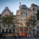 Barcelona: Gaudí, Tapa, Drink & Hidden Architectural Gems - Authenticity, Accessibility, and Practical Tips