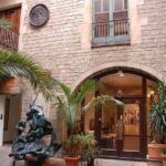 Barcelona Guitar Trio & Flamenco Show at Royal Artistic Circle - Practical Details and Considerations