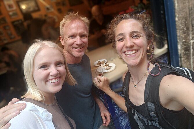 Barcelona private food tour: tailored tour area & tapas - The Breakdown of the Experience