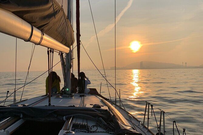 Barcelona Private Sunset Sailing with Drinks - How to Make the Most of This Tour