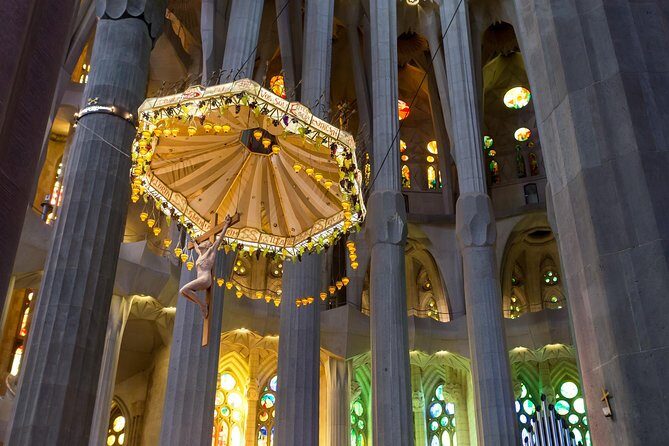 Barcelona: Sagrada Familia Guided Tour with Fast Track Access - Authentic Voices from Travelers