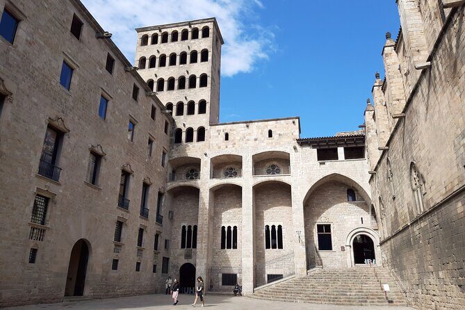 Barcelona walking tour Gothic Quarter and Ramblas+Boat trip - Why This Tour Stands Out