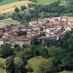 Beaujolais & Perouges Medieval Town (9:00 am to 5:15 pm - Small Group Tour Lyon - What the Reviews Say