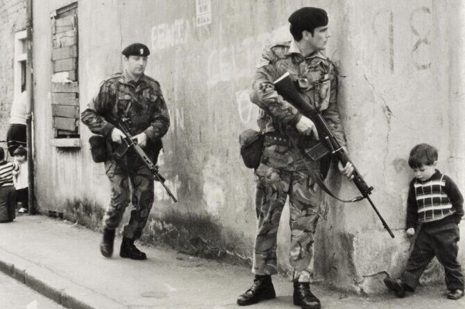 Belfast Political Tour-Conflicting Stories Walking Tour - Who Should Consider This Tour?