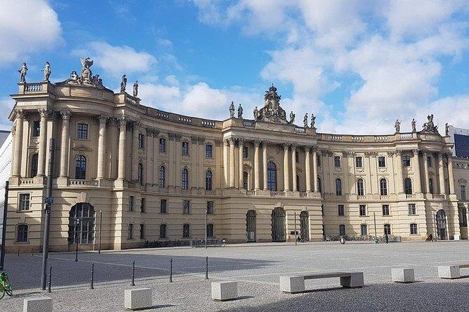 Berlin in one day  day tour with an expert guide - FAQ