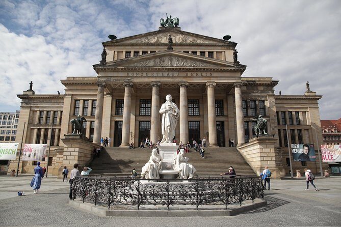 Berlin Private Half-Day Walking Tour: Discover the German Capitals History - Stadtschloss Berlin and Rotes Rathaus