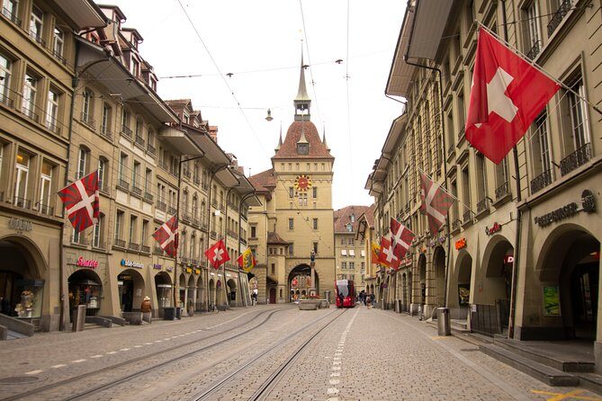 Bern Highlights Small-Group Walking Tour with a Local - Genuine Review of the Experience