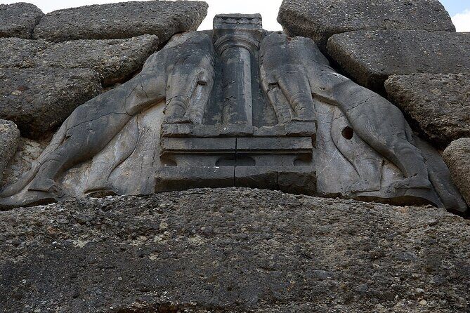 Best of Greece: 7-Day Tour to Real Greece of the Peloponnese, Delphi and Meteora - Authentic Coastal and Mountain Towns