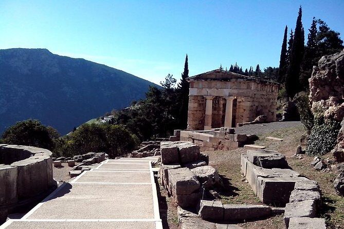 BEST PRIVATE TOUR TO DELPHI: Delphi Arachova Hosios Monastary - The Itinerary in Detail