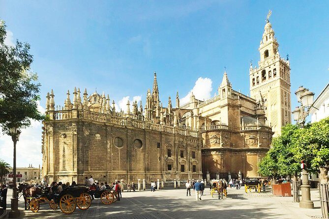 Bike tour through the monumental area of Seville - Who Would Love This Tour?