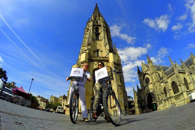 Bordeaux Essentials Sightseeing Bike Tour with a Local Guide - The Ride and the Sights: A Deeper Dive