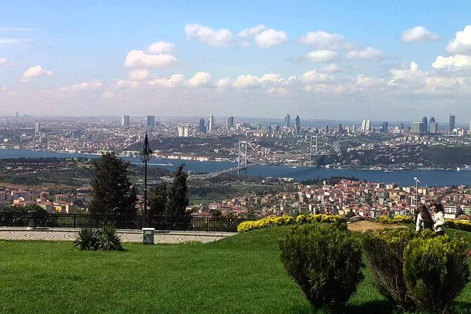 Bosphorus Cruise and Two Continents Tour with Lunch at the top of Camlica Hill - Who Should Consider This Tour?