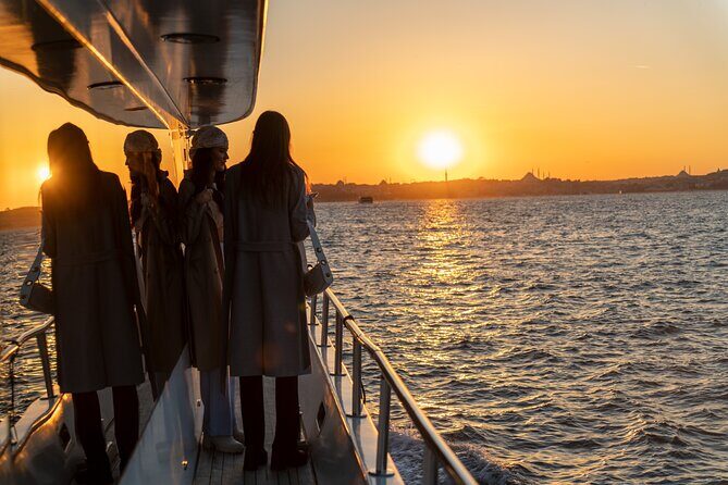 Bosphorus Sunset Cruise on Luxury Yacht with Transfers - Detailed Itinerary Breakdown