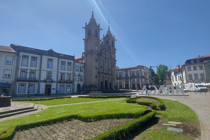Braga/Guimarães: 1 Day with Lunch + farm and wine tasting - Practical Details and Value