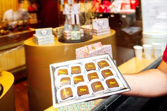 Brussels: Historical Walking Tour with Chocolate & Waffle Tasting - Who Will Love This Tour?