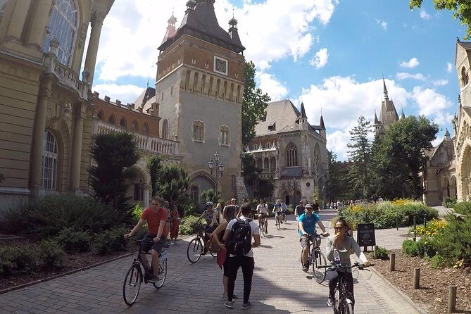 Budapest Bike Tour with Hungarian Goulash - Practical Details and What to Expect
