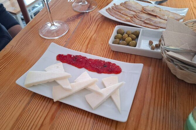 Cadiz Food Tour: Tapas, Drinks and Delights with a Local - How the Experience Comes to Life