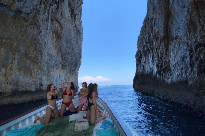 Capri Boat Tour: Grottoes, Swim & Sip Limoncello in a Small Group - The Pros and Cons: What Travelers Are Saying