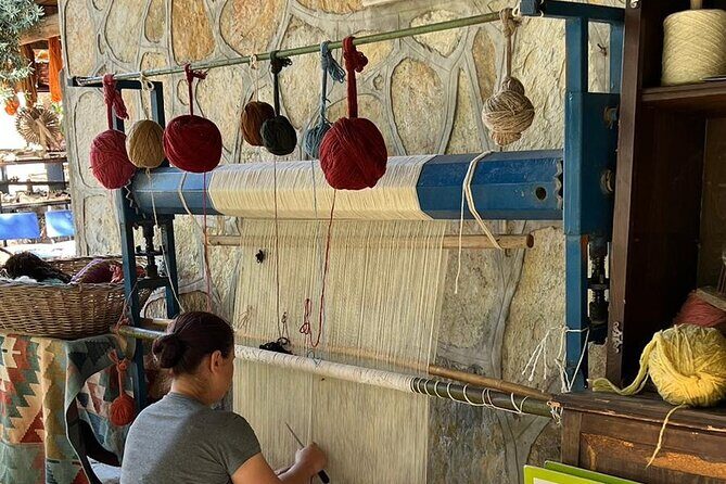 Carpet Weaving Art Lessons & Experience - Downsides or Considerations